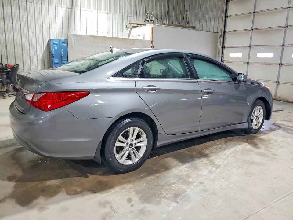 Zdjęcie 3 z aukcji – 2013 HYUNDAI SONATA z VIN 5NPEB4AC6DH620862