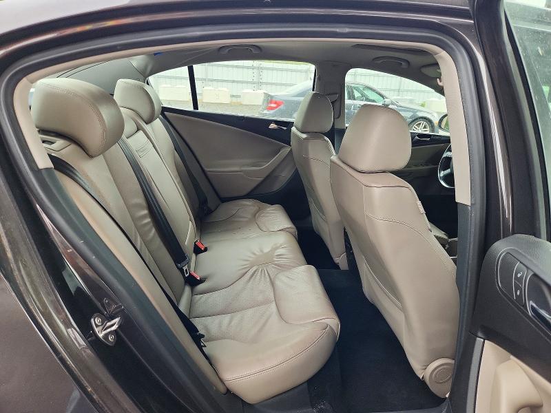 Photo 10 from auction – 2007 VOLKSWAGEN PASSAT with VIN WVWFU73C37E226706