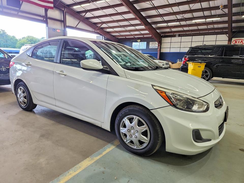 Photo 4 from auction – 2017 HYUNDAI ACCENT with VIN KMHCT4AE0HU175080