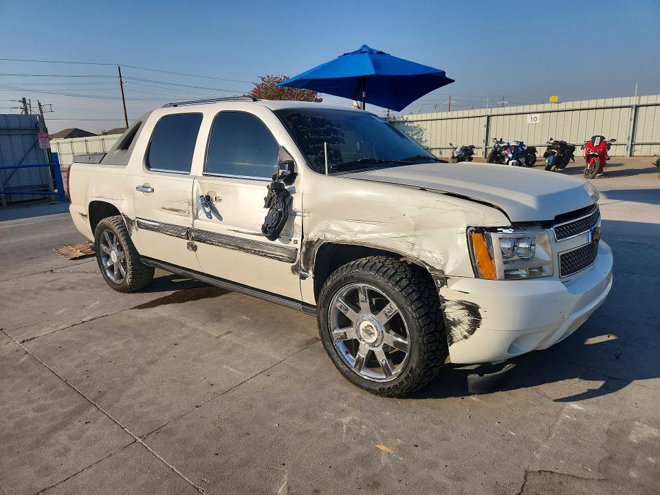 Photo 4 from auction – 2008 CHEVROLET AVALANCHE with VIN 3GNFK12338G252177