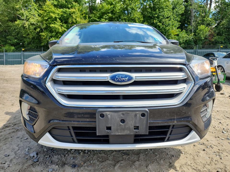 Photo 5 from auction – 2019 FORD ESCAPE with VIN 1FMCU9GD0KUB83888