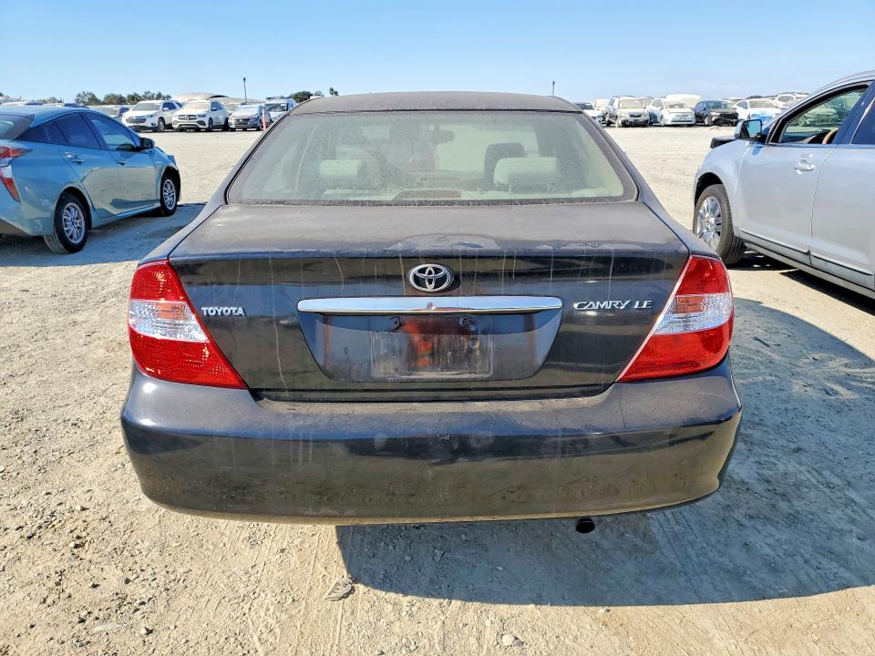 Photo 6 from auction – 2004 TOYOTA CAMRY with VIN 4T1BE32K34U379466