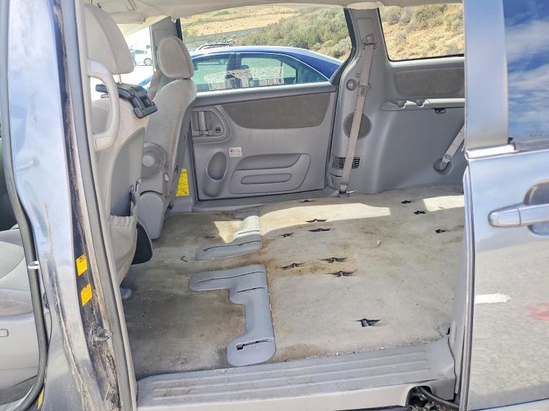 Photo 11 from auction – 2008 TOYOTA SIENNA with VIN 5TDZK23C98S206185