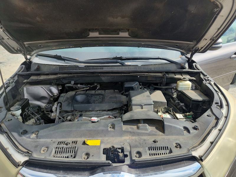 Photo 11 from auction – 2015 TOYOTA HIGHLANDER with VIN 5TDZARFH8FS009802