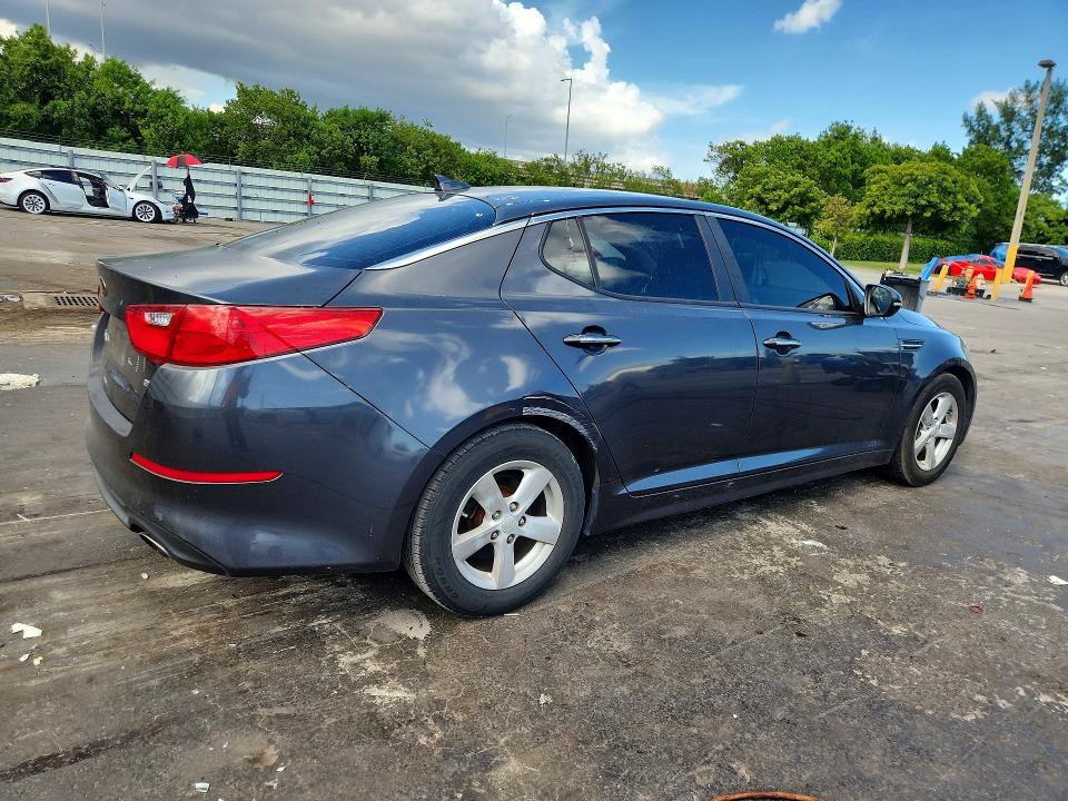 Photo 3 from auction – 2015 KIA OPTIMA with VIN KNAGM4A77F5648711