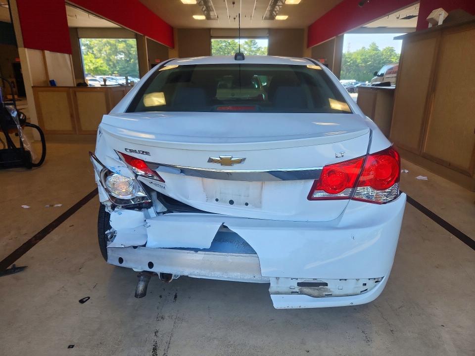 Photo 6 from auction – 2015 CHEVROLET CRUZE with VIN 1G1PC5SB9F7278017