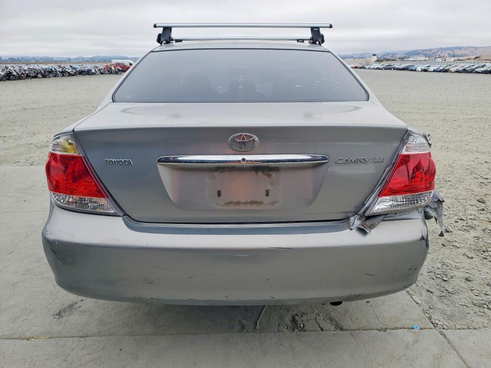 Photo 6 from auction – 2005 TOYOTA CAMRY with VIN 4T1BE32K15U634150
