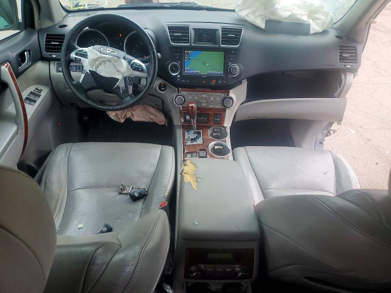 Photo 8 from auction – 2011 TOYOTA HIGHLANDER with VIN 5TDDK3EH5BS080990