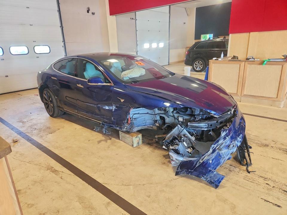 صورة رقم 4 من المزاد - 2018 TESLA MODEL S مع VIN 5YJSA1E28JF239823