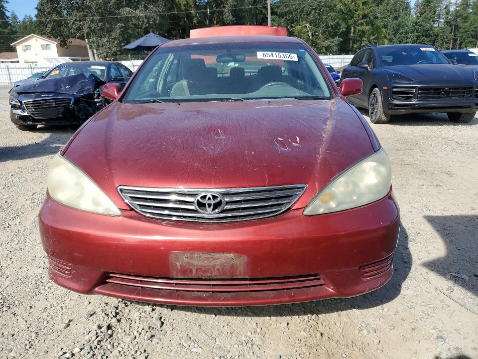 Photo 5 from auction – 2005 TOYOTA CAMRY with VIN 4T1BE30K55U037585