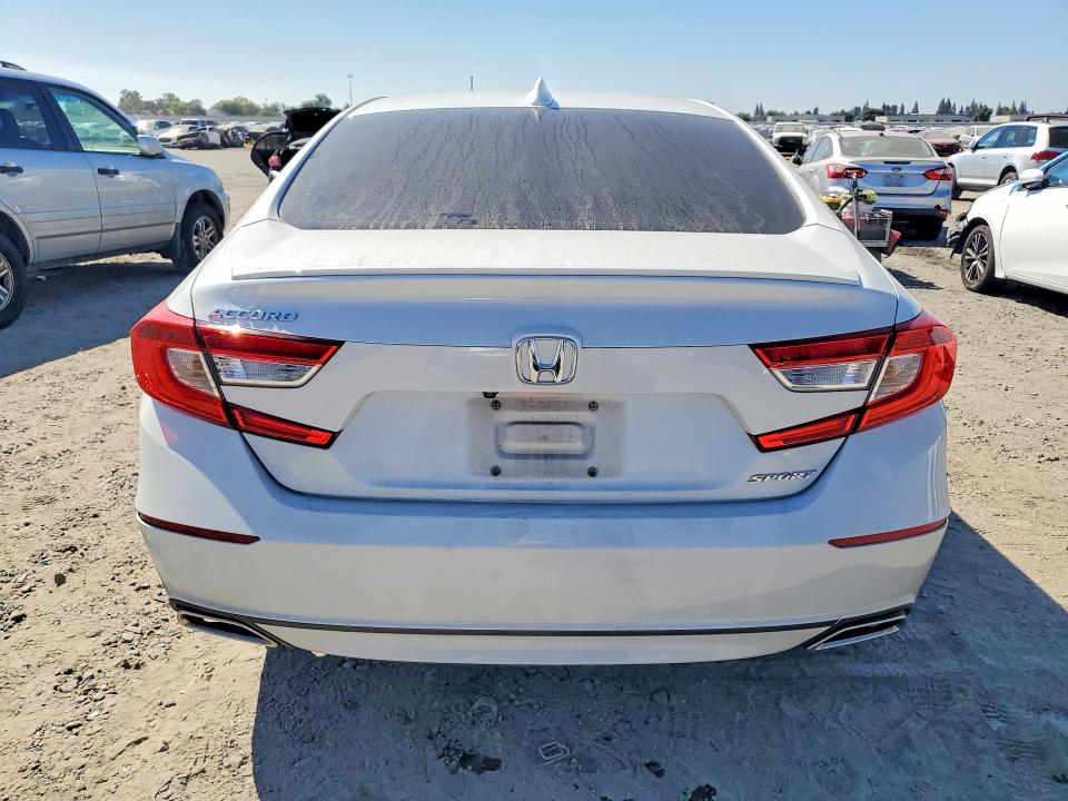 Photo 6 from auction – 2019 HONDA ACCORD with VIN 1HGCV1F39KA053560