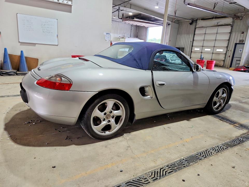Photo 3 from auction – 2001 PORSCHE BOXSTER with VIN WP0CA29871U620594