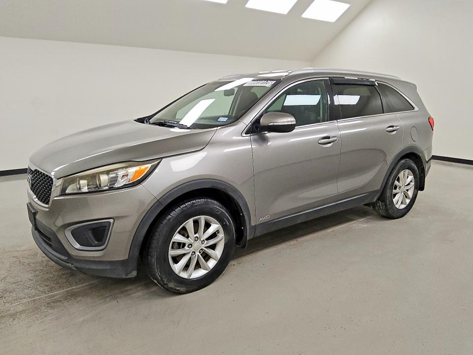 KIA SORENTO 2016 with VIN 5XYPGDA39GG053844 - Photo from auction