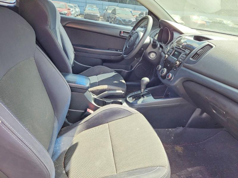 Photo 7 from auction – 2010 KIA FORTE with VIN KNAFU6A27A5258213