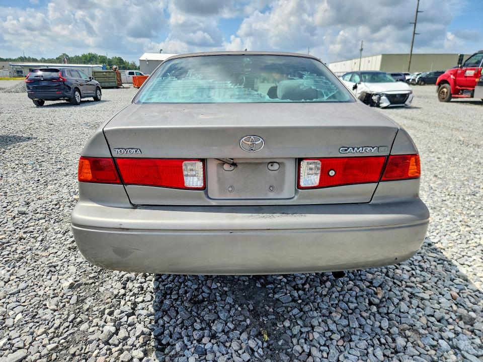 Photo 6 from auction – 2000 TOYOTA CAMRY with VIN 4T1BG22K4YU643434