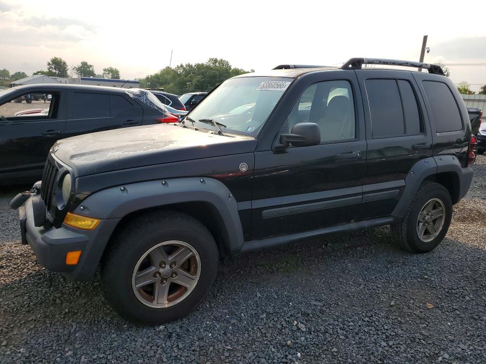 JEEP LIBERTY 2005 with VIN 1J4GL38K85W725695 - Photo from auction