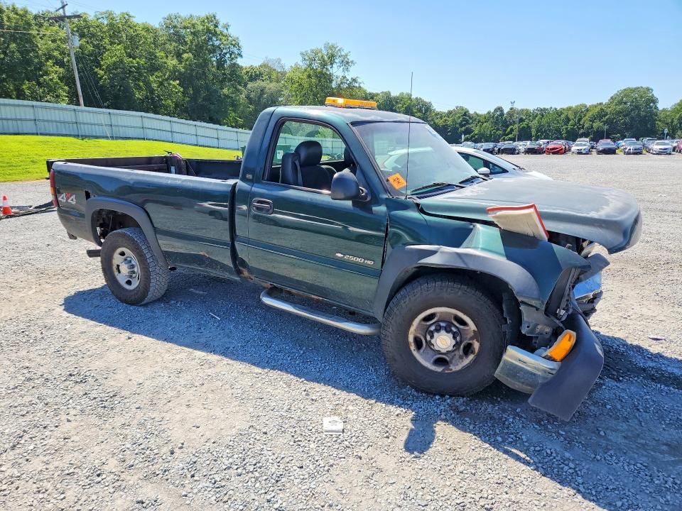 Photo 4 from auction – 2002 CHEVROLET SILVERADO with VIN 1GCHK24U12E170279