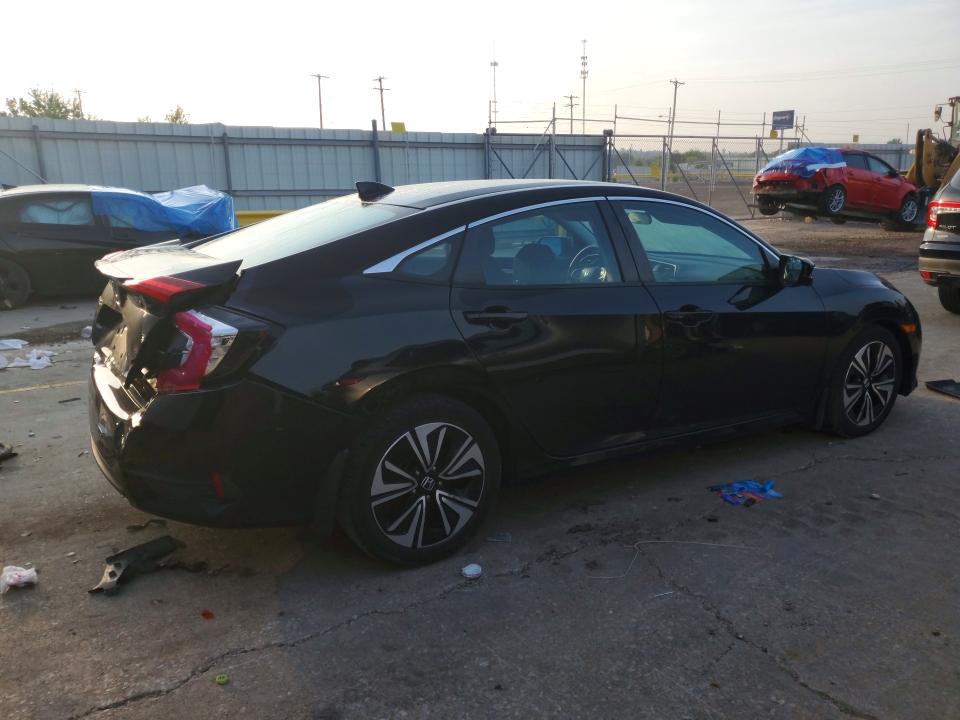 Photo 3 from auction – 2017 HONDA CIVIC with VIN 19XFC1F3XHE011633