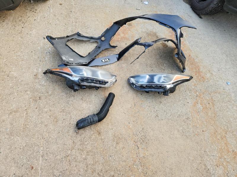 Photo 12 from auction – 2019 KIA FORTE with VIN 3KPF24ADXKE103238
