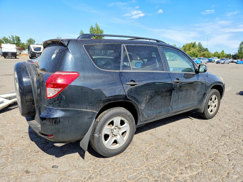 Photo 3 from auction – 2006 TOYOTA RAV4 with VIN JTMZD33V265025451