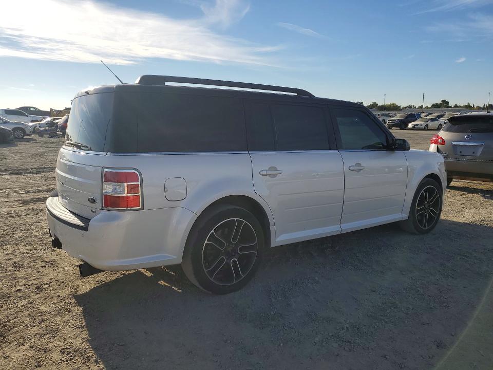 Photo 3 from auction – 2014 FORD FLEX with VIN 2FMHK6C85EBD22247
