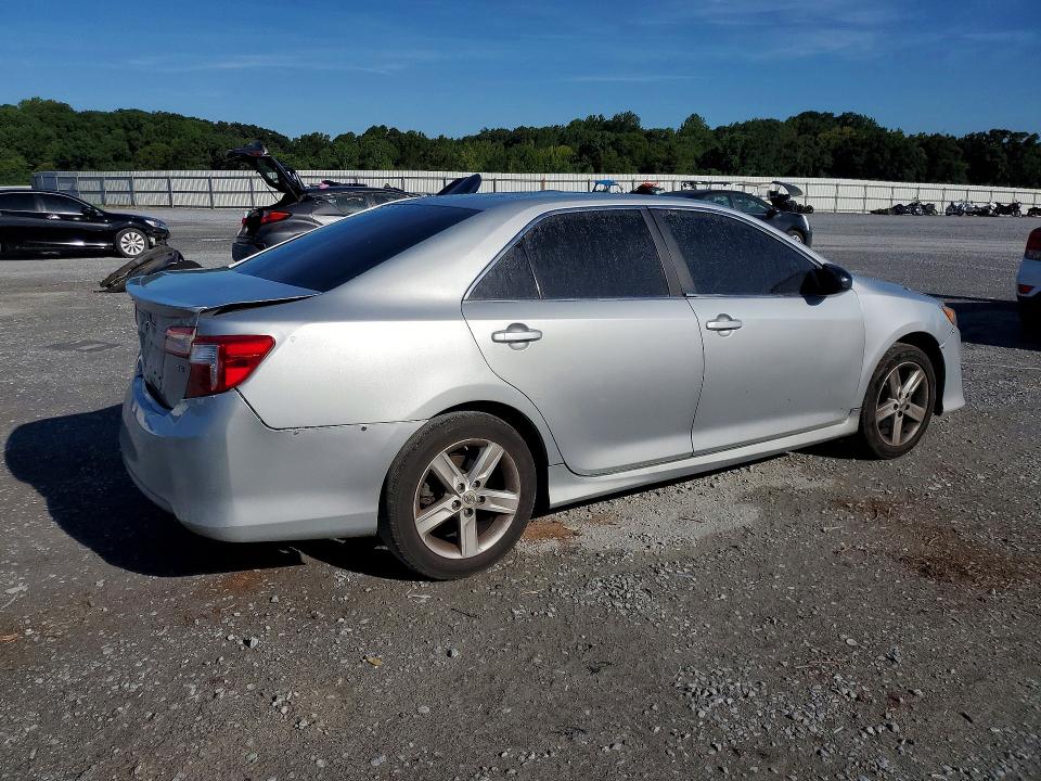 Photo 3 from auction – 2012 TOYOTA CAMRY with VIN 4T1BF1FK7CU122644