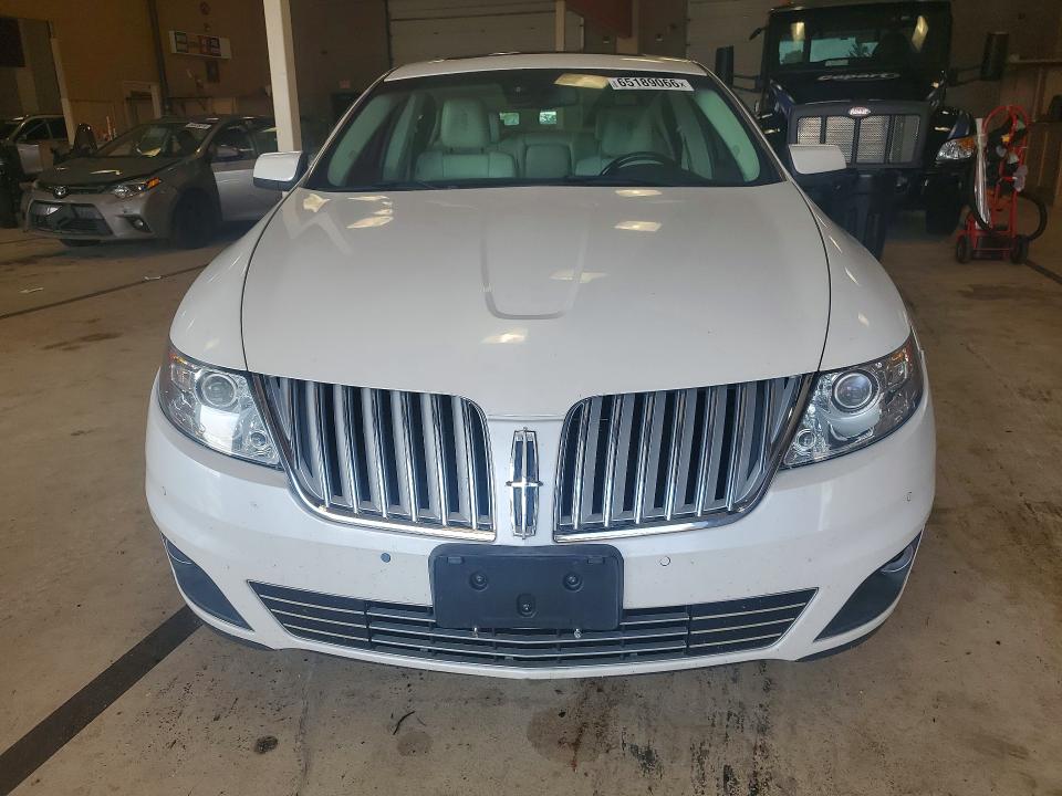 Photo 5 from auction – 2010 LINCOLN MKS with VIN 1LNHL9ER6AG611662