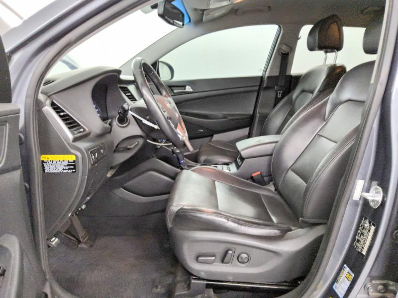 Photo 7 from auction – 2017 HYUNDAI TUCSON with VIN KM8J33A49HU434626