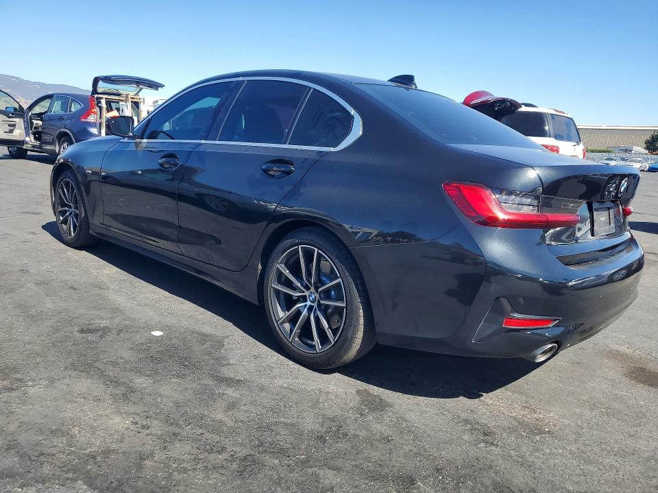 Photo 2 from auction – 2020 BMW 330I with VIN 3MW5R1J05L8B11232