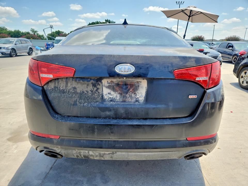 Photo 6 from auction – 2011 KIA OPTIMA with VIN KNAGN4A70B5113792