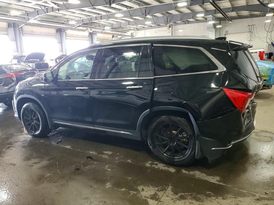 Photo 2 from auction – 2019 HONDA PILOT with VIN 5FNYF6H00KB022206