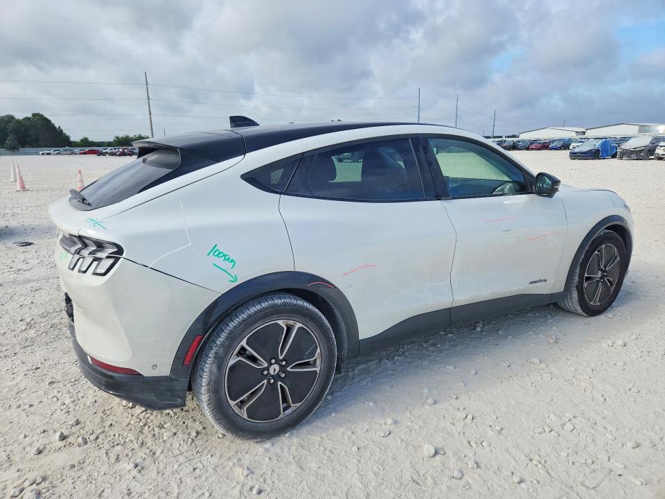 Photo 3 from auction – 2023 FORD MUSTANG MACH-E with VIN 3FMTK3S54PMA87714