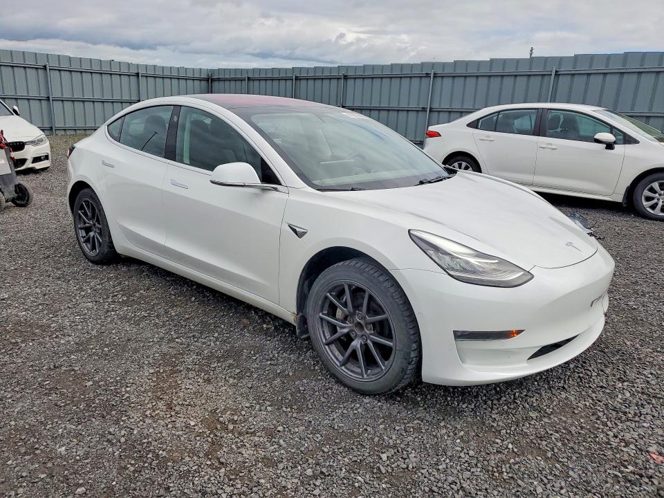 Photo 4 from auction – 2018 TESLA MODEL 3 with VIN 5YJ3E1EA1JF027975