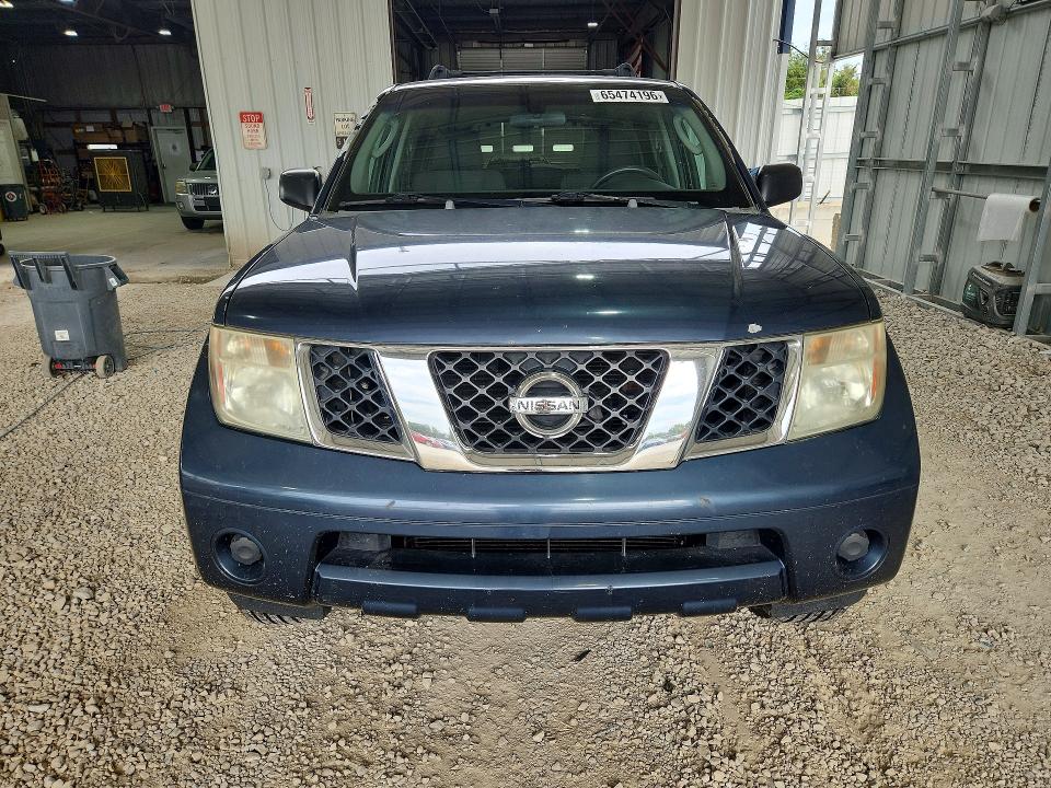 Photo 5 from auction – 2005 NISSAN PATHFINDER with VIN 5N1AR18WX5C774654