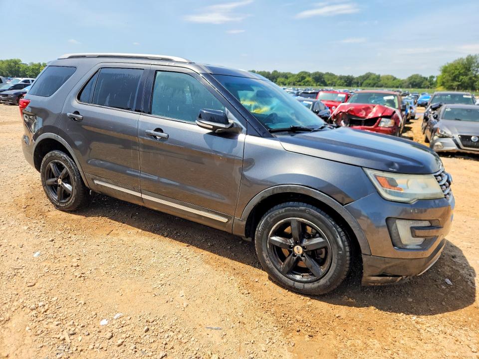 Photo 4 from auction – 2016 FORD EXPLORER with VIN 1FM5K8D85GGC27793