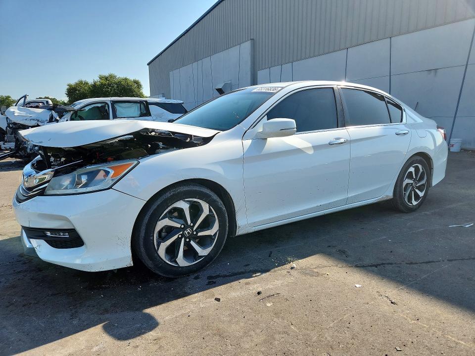 Photo 1 from auction – 2017 HONDA ACCORD with VIN 1HGCR2F83HA089890