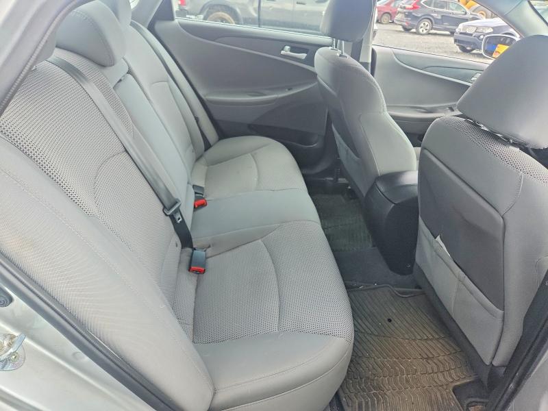 Photo 10 from auction – 2013 HYUNDAI SONATA with VIN 5NPEB4AC6DH710304
