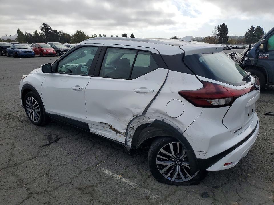 Photo 2 from auction – 2023 NISSAN KICKS with VIN 3N1CP5CV4PL472733