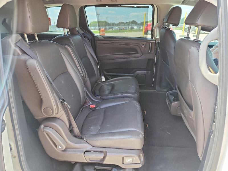 Photo 11 from auction – 2018 HONDA ODYSSEY with VIN 5FNRL6H79JB031334