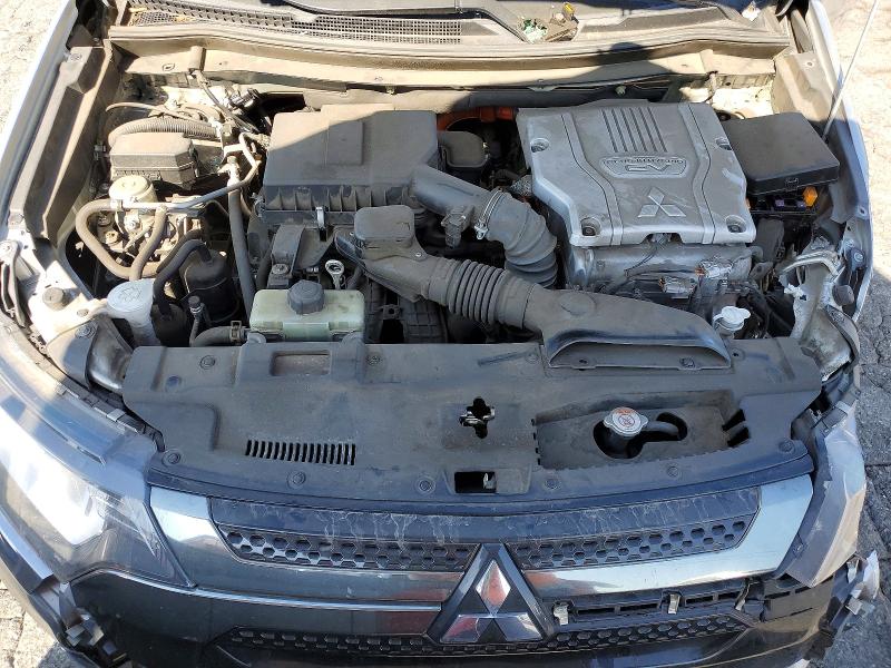 Photo 12 from auction – 2022 MITSUBISHI OUTLANDER with VIN JA4J2VA75NZ032625