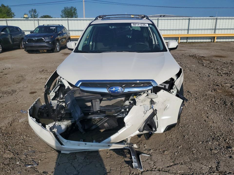 Photo 5 from auction – 2018 SUBARU FORESTER with VIN JF2SJAWC1JH462410