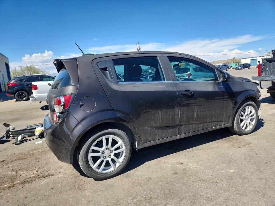Photo 3 from auction – 2015 CHEVROLET SONIC with VIN 1G1JC6SH1F4129442