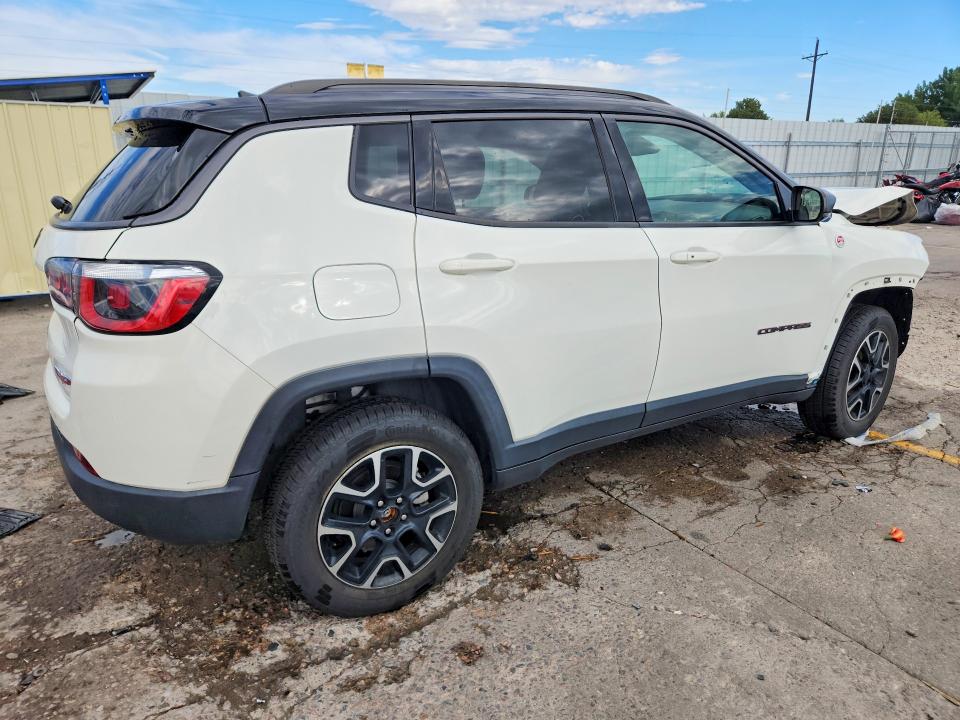 Photo 3 from auction – 2020 JEEP COMPASS with VIN 3C4NJDDB3LT151556