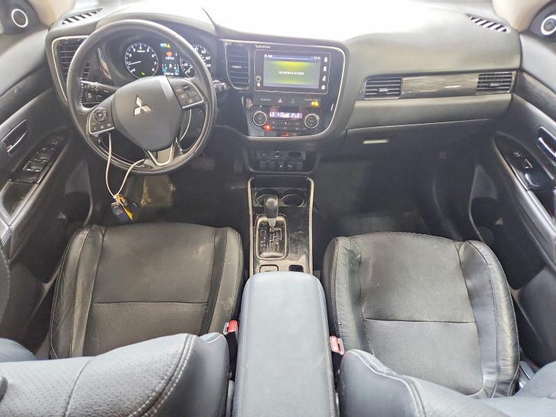 Photo 8 from auction – 2018 MITSUBISHI OUTLANDER with VIN JA4AZ3A3XJZ007730