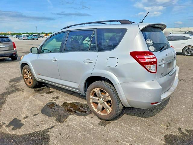 Foto 2 de la subasta – 2011 TOYOTA RAV4 con VIN JTMRK4DV2B5100413