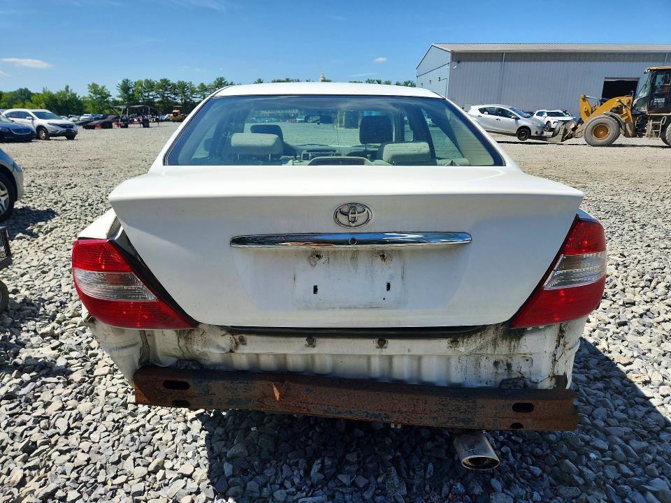 Photo 6 from auction – 2004 TOYOTA CAMRY with VIN 4T1BE32K34U363784