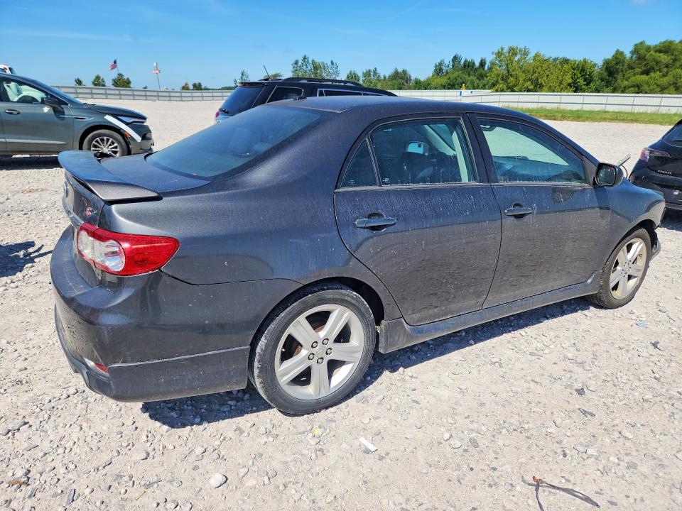 Photo 3 from auction – 2013 TOYOTA COROLLA with VIN 2T1BU4EE2DC125599