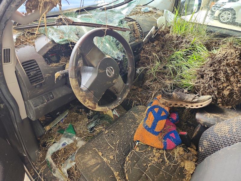 Photo 8 from auction – 2005 NISSAN FRONTIER with VIN 1N6AD06W45C436471