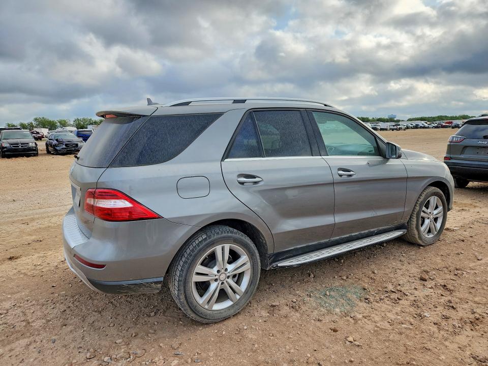Photo 3 from auction – 2013 MERCEDES-BENZ ML with VIN 4JGDA5JB3DA252204