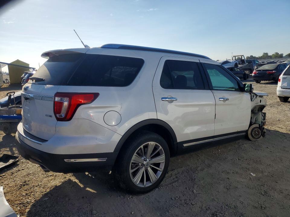 Photo 3 from auction – 2018 FORD EXPLORER with VIN 1FM5K8FH0JGC42092